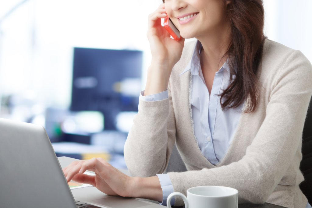 schwanger - arbeiten im Büro